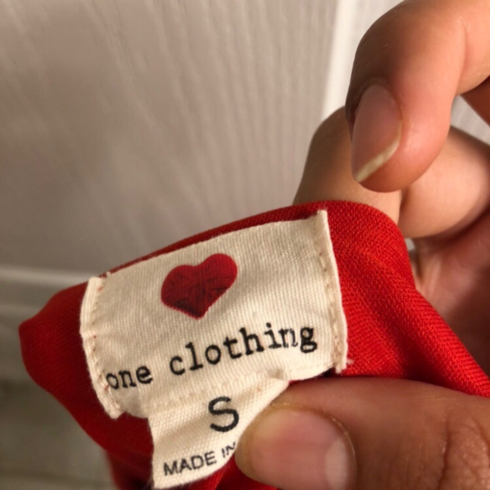 Red romper - Picture 3 of 3